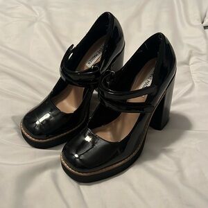 Black Steve Madden clog heels